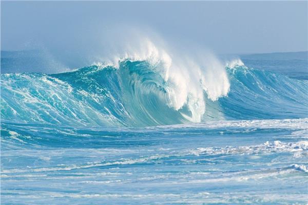 الأرصاد الجوية: اضطراب في حركة الملاحة للبحر المتوسط وارتفاع الأمواج 