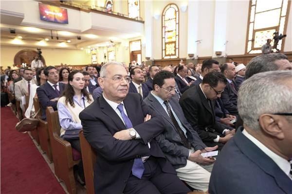 المصريين الأحرار يشارك احتفالات الإنجيلية بعيد القيامة 