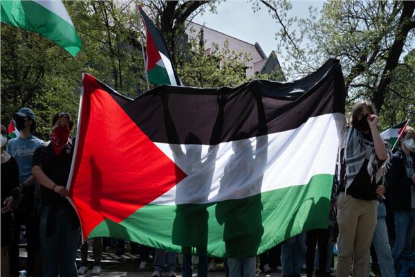 المحتجين الداعمين لفلسطين بأمريكا