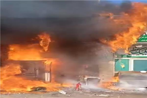 حريق يلتهم مطعم شهير في شبرا الخيمة| صور
