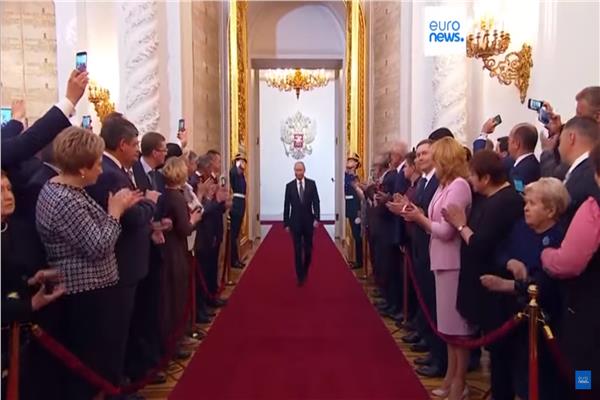 فلاديمير بوتين يؤدي اليمين الدستورية لفترة رئاسية خامسة