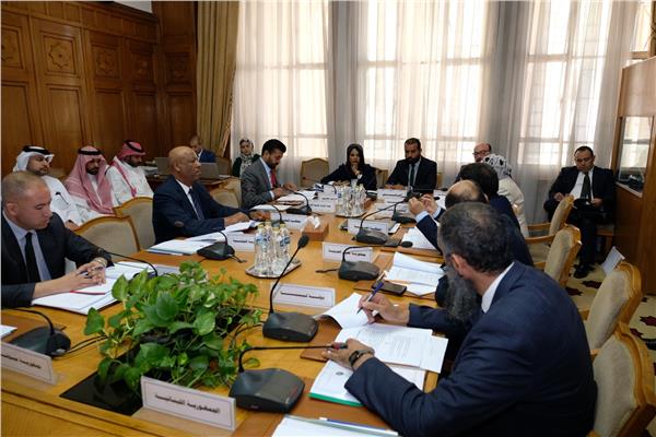 ممثلي الدول العربية يناقشون دراسة "مشروع القانون العربي لحماية النازحين"