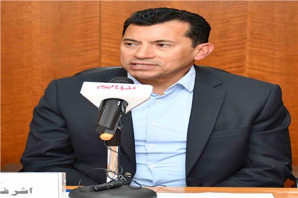 وزير الشباب عن أزمة محمد صلاح والتوأم «حسن»: الفرعون في المعسكر المقبل