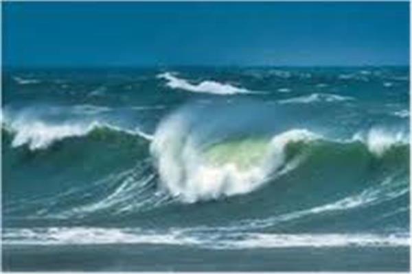حالة الطقس: اضطراب الملاحة البحرية ونشاط الرياح المثيرة للرمال والأتربة