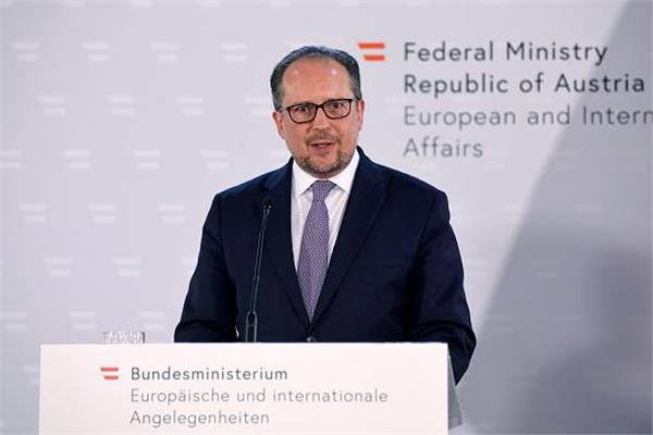 وزير خارجية النمسا:  أوروبا محاطة بحلقة من النار والديمقراطية تتعرض لضغوط