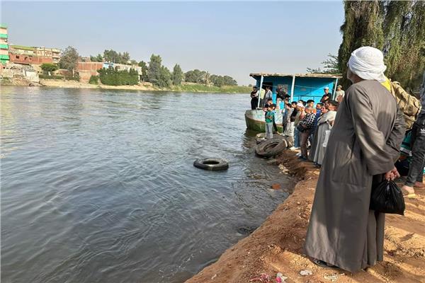 غرق ميكروباص يستقله 22 فتاة.. تفاصيل حادث «معدية أبو غالب» بمنشأة القناطر| محدث