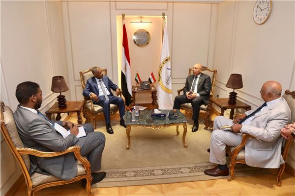 وزير النقل يستقبل السفير السوداني الجديد بالقاهرة