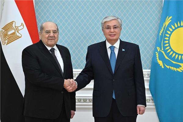 رئيس كازاخستان يستقبل رئيس مجلس الشيوخ