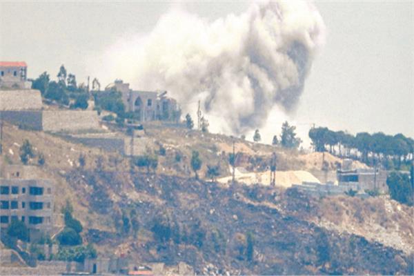 تصاعد الدخان جراء قصف إسرائيلى على جنوب لبنان