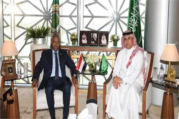 مندوب السعودية الدائم لدى الجامعة العربية ونظيره السوداني
