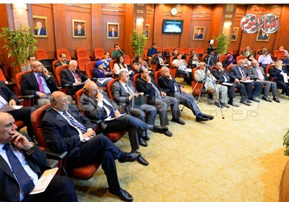 المشاركون فى الجلسة التحضيرية الأولى لمؤتمر "التعليم فى مصر .. نحو حلول إبداعية" 