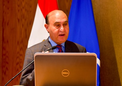 رئيس هيئة قناة السويس الفريق مهاب مميش