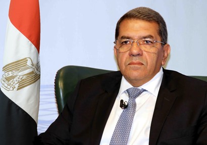 عمرو الجارحي وزير المالية 