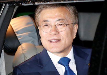  الرئيس الكوري الجنوبي مون جاي إن