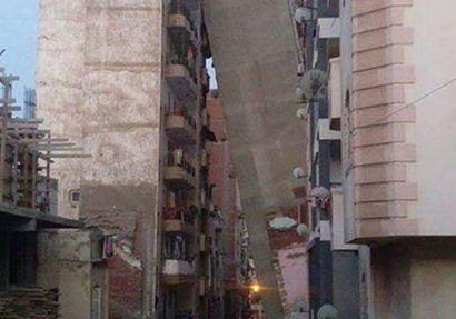  لحظة سقوط عقار سكني بالأزاريطة في الإسكندرية
