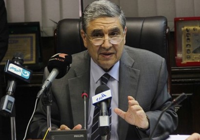 وزير الكهرباء والطاقة المتجددة  د.محمد شاكر
