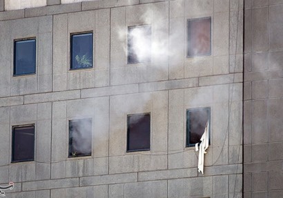 الحجوم على البرلمان الإيراني - صورة من رويترز 