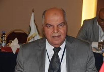 خلف الزناتي نقيب المعلمين ورئيس اتحاد المعلمين العرب