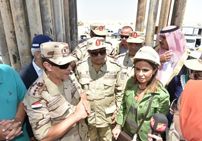 وزيرة الاستثمار خلال زيارة محافظة شمال سيناء