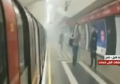 اللقطات الأولى لحريق إحدى عربات مترو الأنفاق في لندن