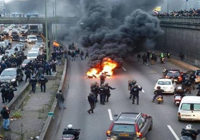  أسباب المظاهرات الحاشدة ضد قانون العمل الجديد في فرنسا