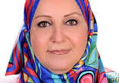 الدكتورة عادلة رجب