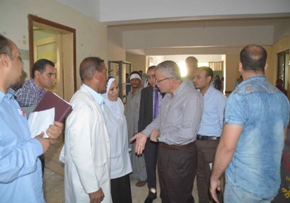 محافظ المنيا يتفقد مستشفى سمالوط
