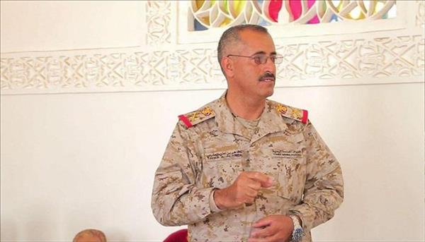 إصابة رئيس أركان الجيش اليمني خلال انفجار لغم قرب السعودية