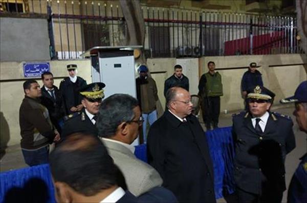 مدير أمن القاهرة يصل قسم «المقطم» بعد إحباط اقتحامه