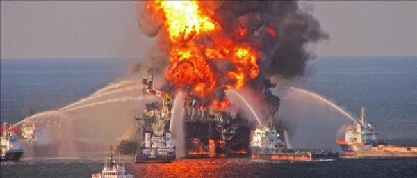 أشهر حوادث «النفط» في التاريخ.. حرب الخليج «كارثية»