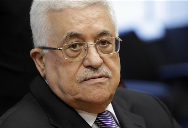 مستشار الرئيس الفلسطيني ينفي وجود أي مبادرات لإحياء عملية السلام
