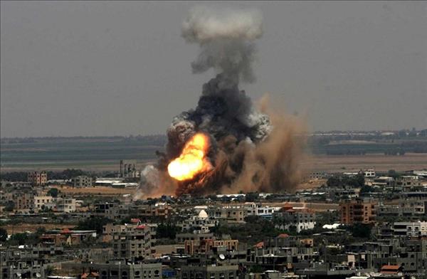 الجيش الإسرائيلي: سلاح الجو قصف 12 موقعا داخل سوريا