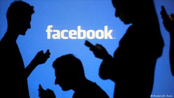 «فيسبوك» يخسر ملايين المستخدمين في الولايات المتحدة 