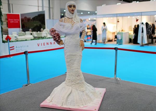 «عروس» عربية في دبي بمليون دولار