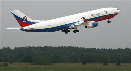 روسيا تعلن رفع حظر الرحلات الجوية من وإلى 52 دولة