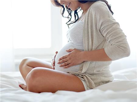 دراسة: جرعة تحصينية واحدة ضد الأنفلونزا أثناء الحمل لا تضر الجنين