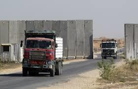 وصول 50 شاحنة محملة بالمواد الغذائية للعريش والشيخ زويد