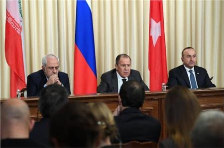 قمة روسية تركية إيرانية في إبريل لبحث الوضع في سوريا