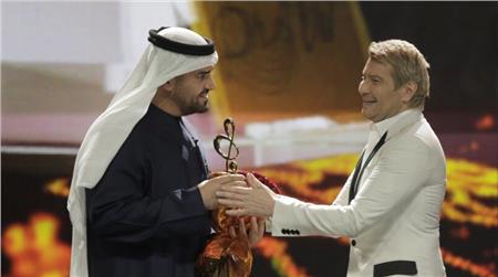 «حسين الجسمي» يحصد جائزة الفنان الأكثر شعبية في الشرق الأوسط