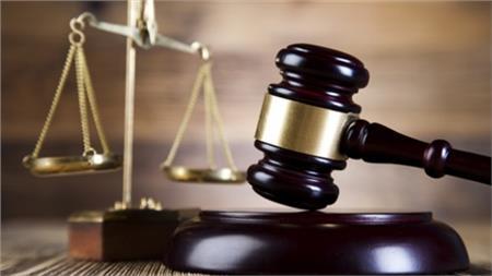 إعادة محاكمة 11 متهما باقتحام قسم شرطة أبو قرقاص 