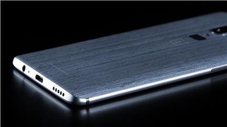 فيديو.. «OnePlus» تكشف عن أحدث هواتفها في إعلان تشويقي