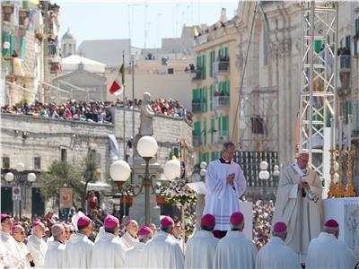  صور| بابا الفاتيكان في زيارة رعوية في أليسانو بإيطاليا