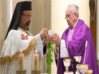 بطريرك الأقباط الكاثوليك يصلي في «باري» من أجل السلام 