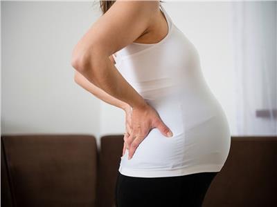 10 أسباب لحدوث آلام في الظهر خلال الحمل