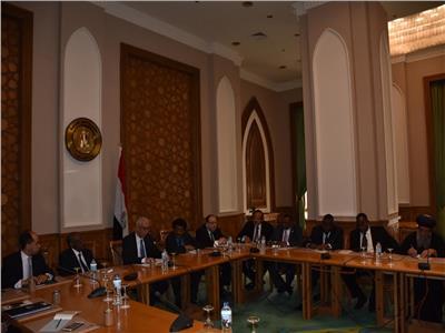 خلال استقباله وفد الدبلوماسية الشعبية السودانية.. «لوزا» يؤكد عمق العلاقات 