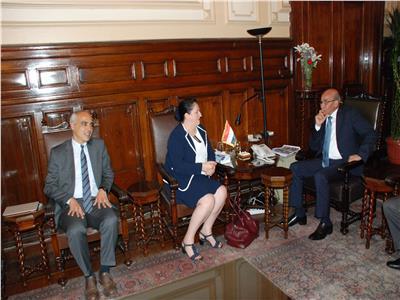 وزير الزراعة يبحث مع «الإيفاد» الإجراءات النهائية لمكتبها بالقاهرة