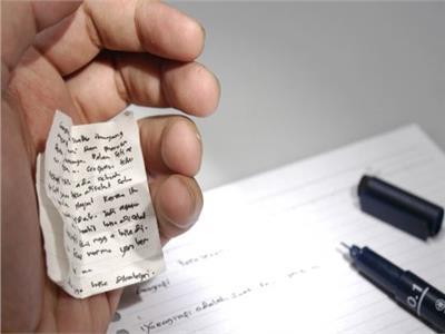 «المفتي يجيب»| حكم تصوير مذكرات الطلبة للغش في الامتحان