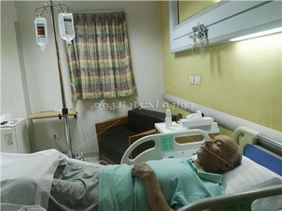 صور| نقل «يوسف والي» لمستشفي الزراعيين بعد تدهور حالته الصحية