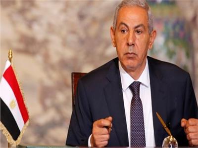 وزير الصناعة يصدر قرارا بتشكيل الجانب المصري بمجلس الأعمال «المصري – العماني»