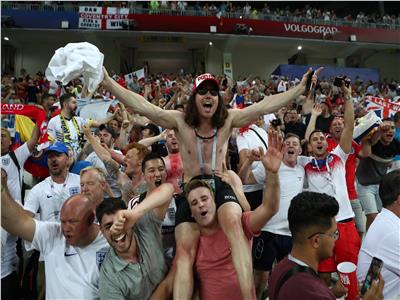 روسيا 2018| جماهير إنجلترا تحتفل بالفوز الصعب على تونس